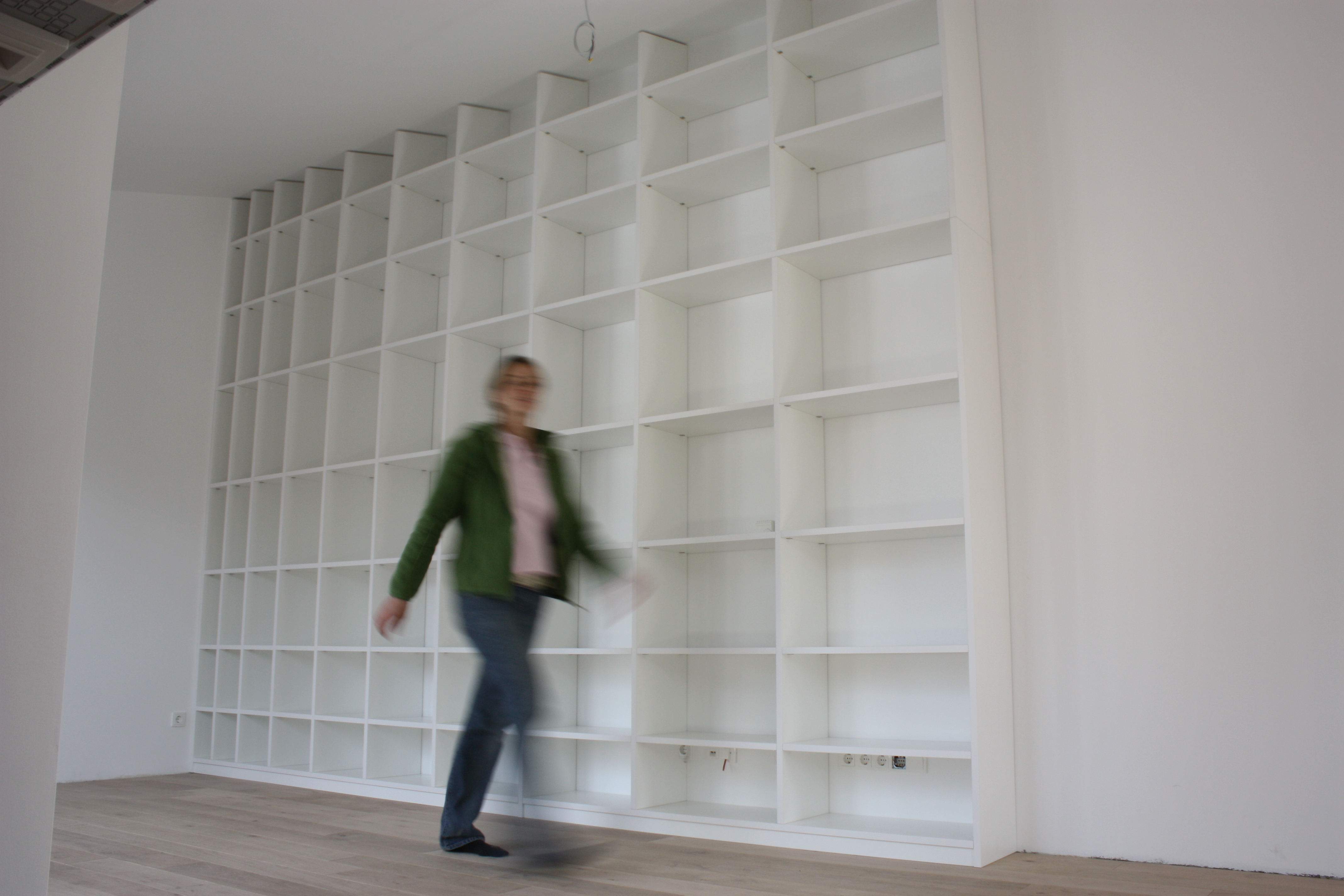 Bücherregal